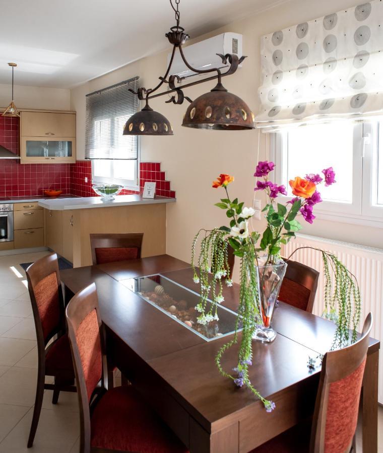 Holiday Lefkas Moonlight Luxury Appartments ニキアナ エクステリア 写真
