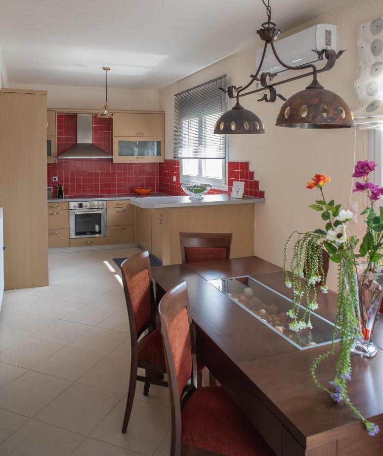 Holiday Lefkas Moonlight Luxury Appartments ニキアナ エクステリア 写真