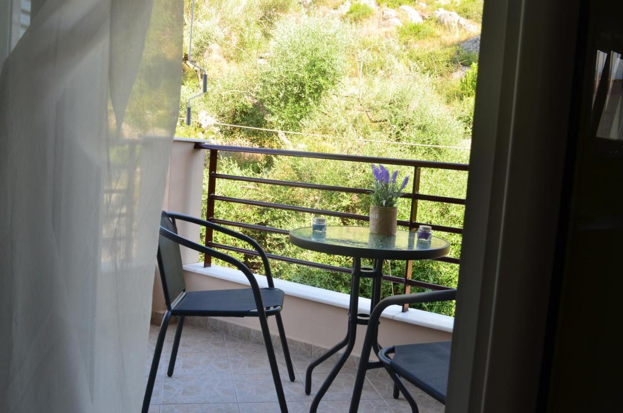 Holiday Lefkas Moonlight Luxury Appartments ニキアナ エクステリア 写真